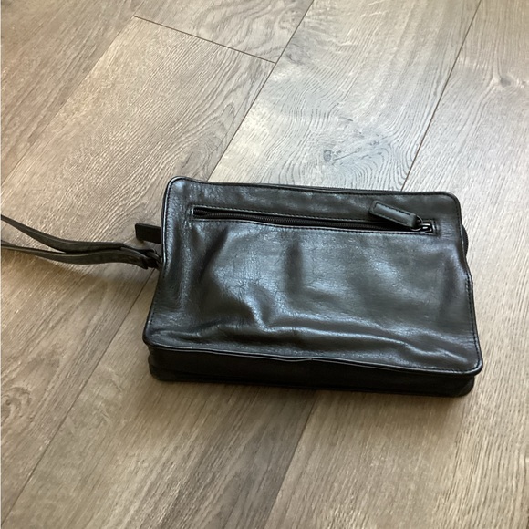 Leather El Portal man or woman wrist travel bag - Picture 2 of 4